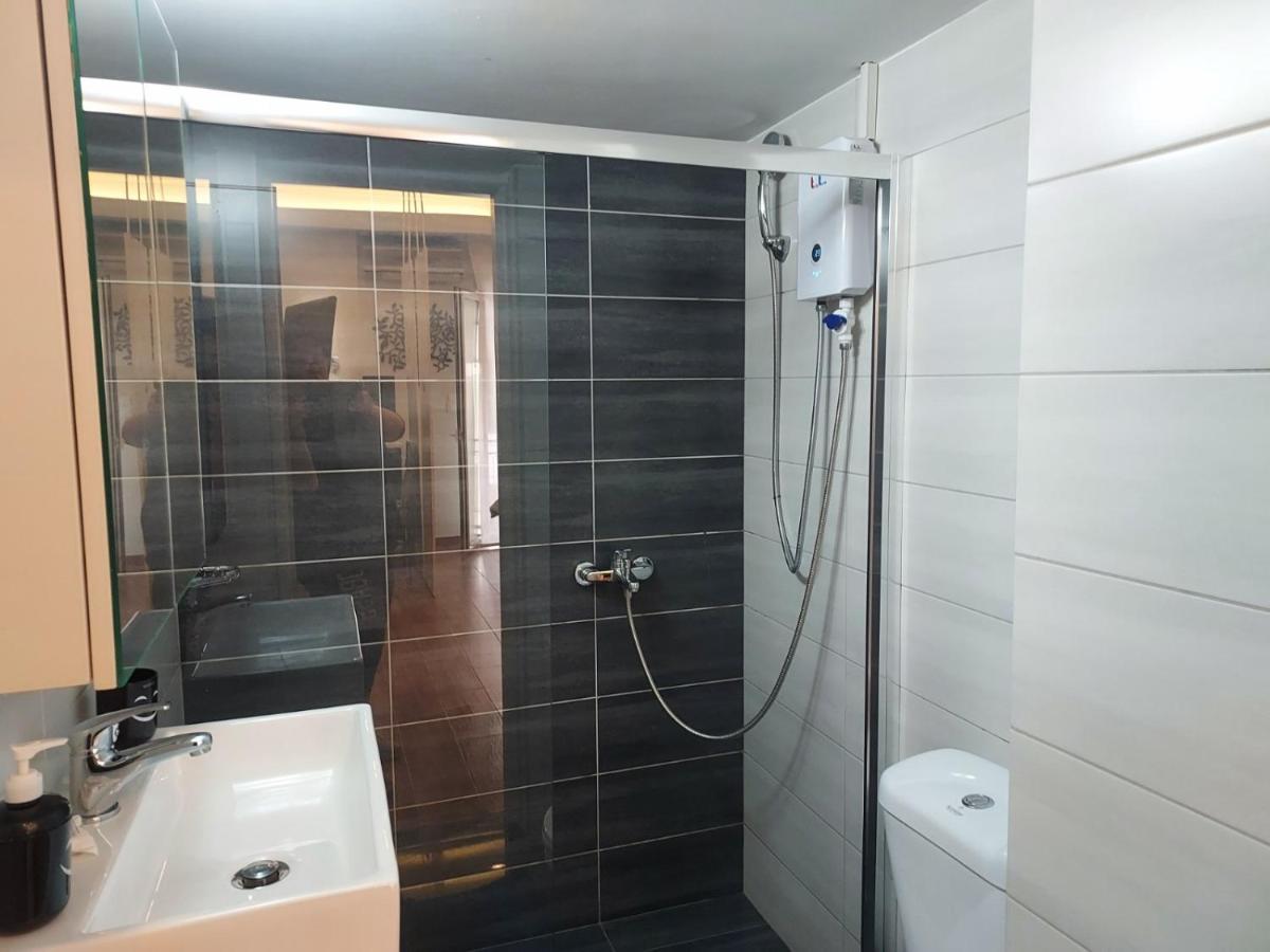 Appartamento Acropolis Metro Station Flat 2 Atene Esterno foto