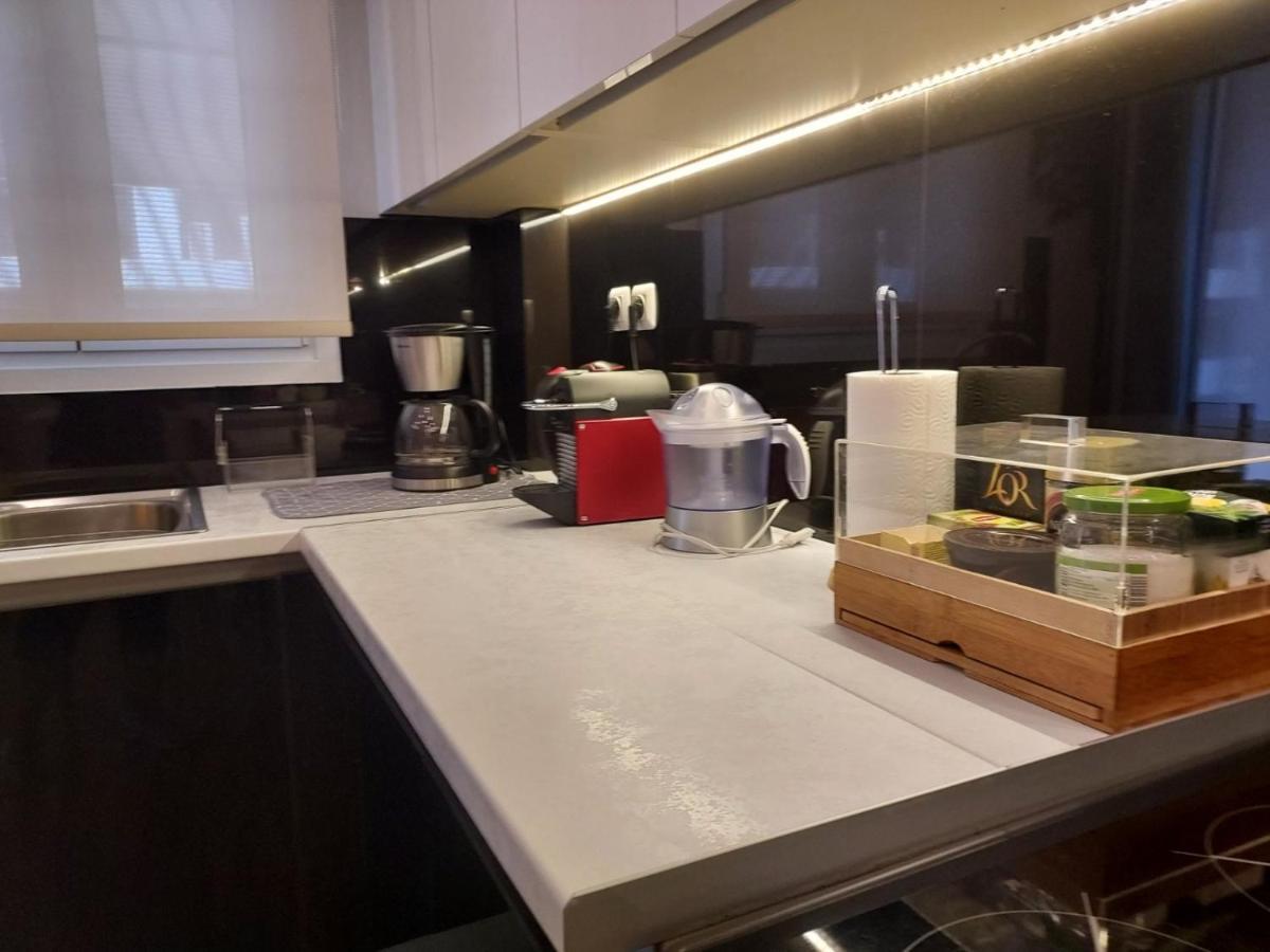 Appartamento Acropolis Metro Station Flat 2 Atene Esterno foto