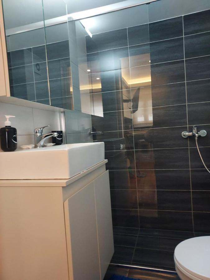 Appartamento Acropolis Metro Station Flat 2 Atene Esterno foto